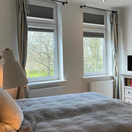 Grosses Grachtenhaus - Simmerdeis An Der Gracht *